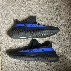 yeezy 350 dazzling blue size 9.5 mens